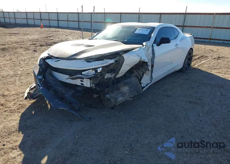 2019 Chevrolet Camaro 1Ss z USA, uszkodzony, nr VIN 1G1FE1R7XK0149691